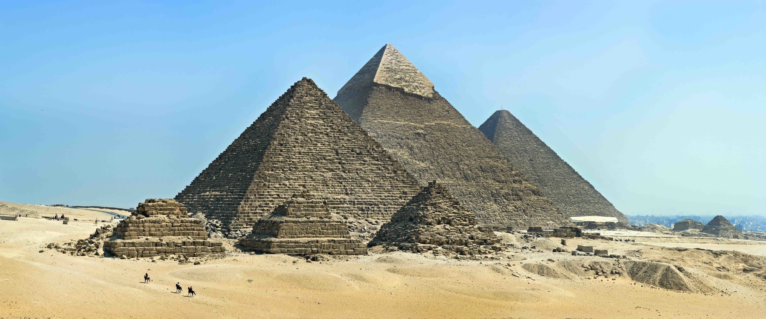 Pyramids of the Giza scaled