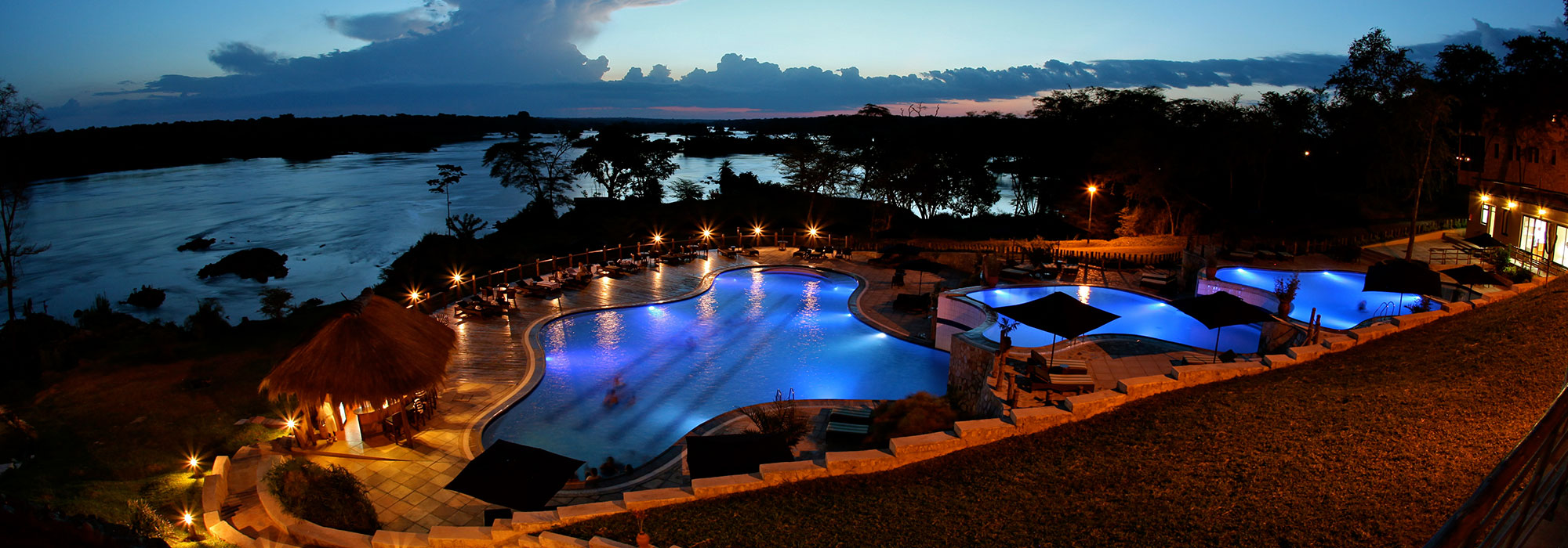 night looks of chobe safari lodge